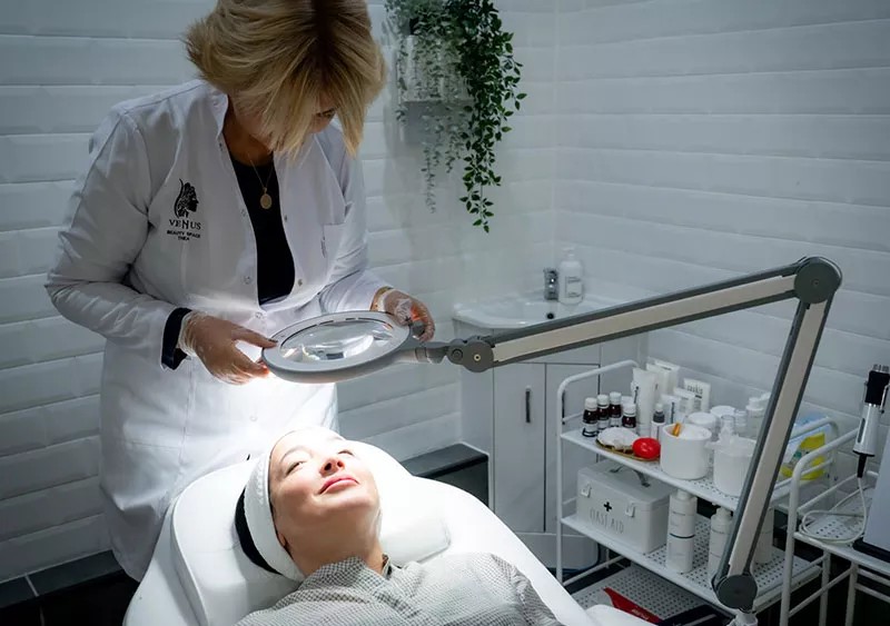 Heldere werkverlichting voor beauty- en nagelsalons: zo kies je slim
