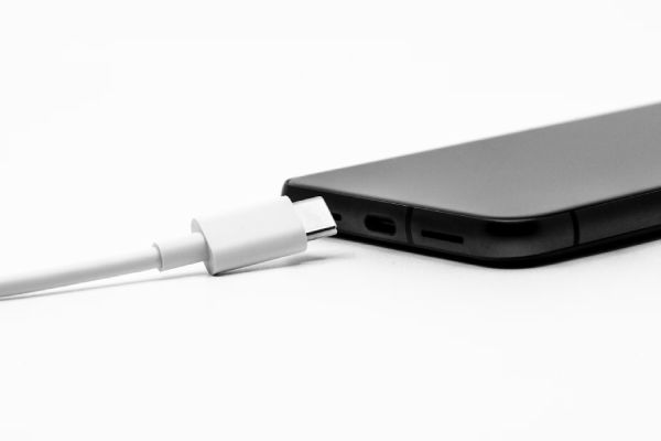 De evolutie van de USB-C oplader: wat je moet weten